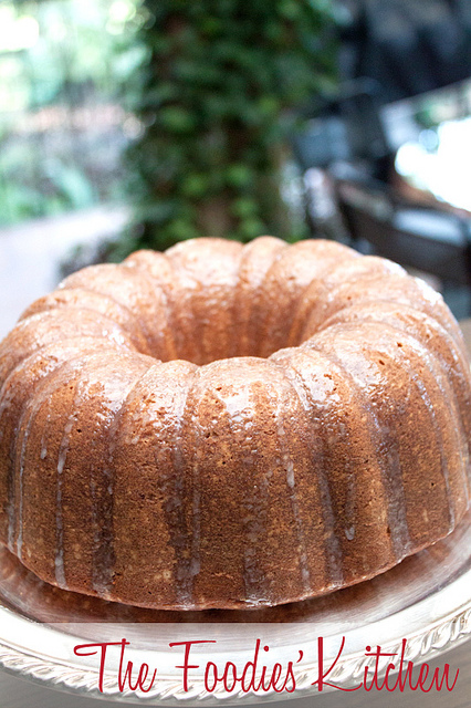 Vanilla Bean Glazed Bundt Cake